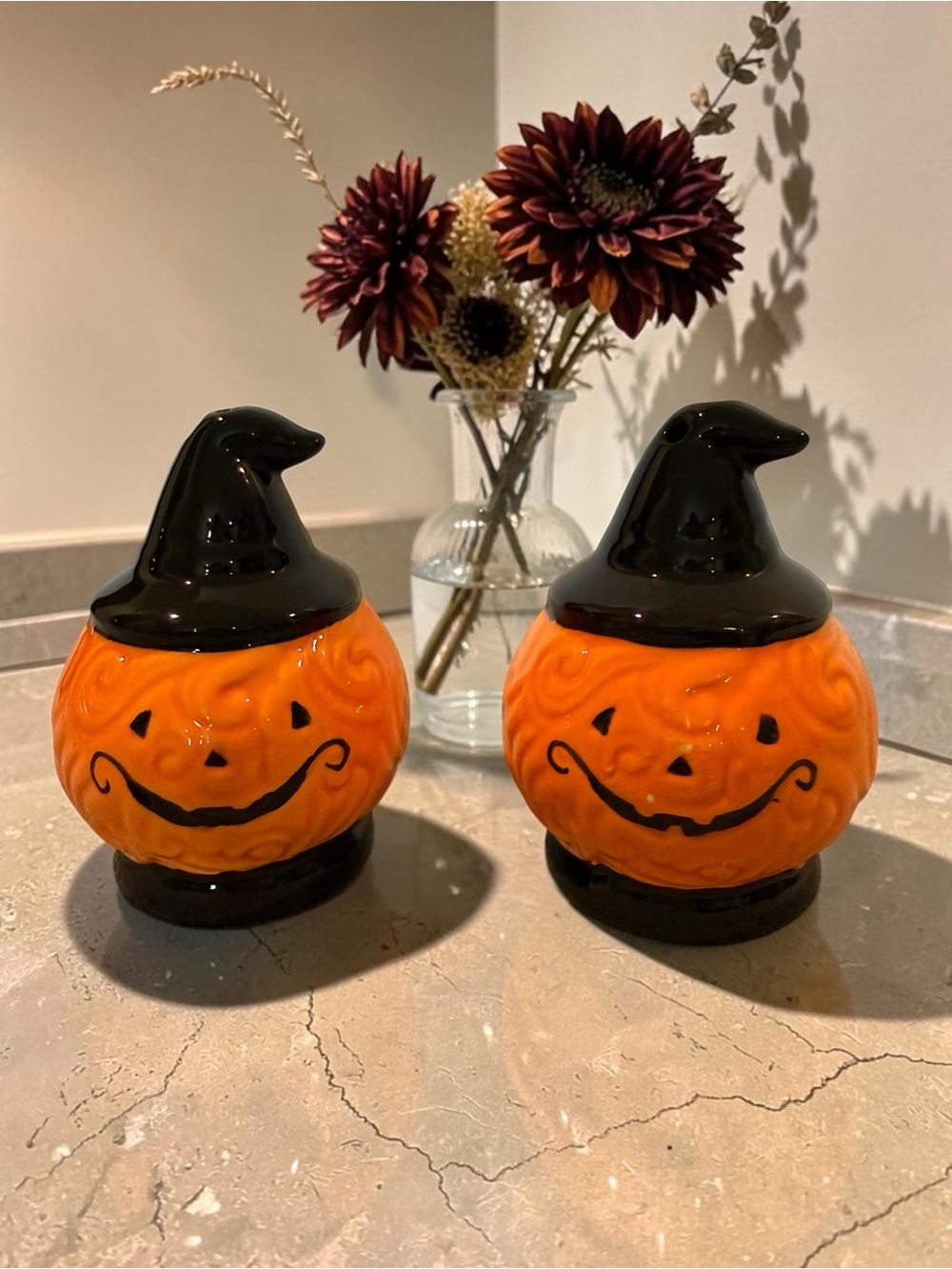 Decorative Halloween and Fall Thanksgiving Salt & Pepper Shakers NWT (Pick One) - Picture 9 of 11